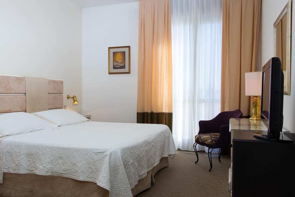 Hotel Universal Terme Abano Terme Exterior photo
