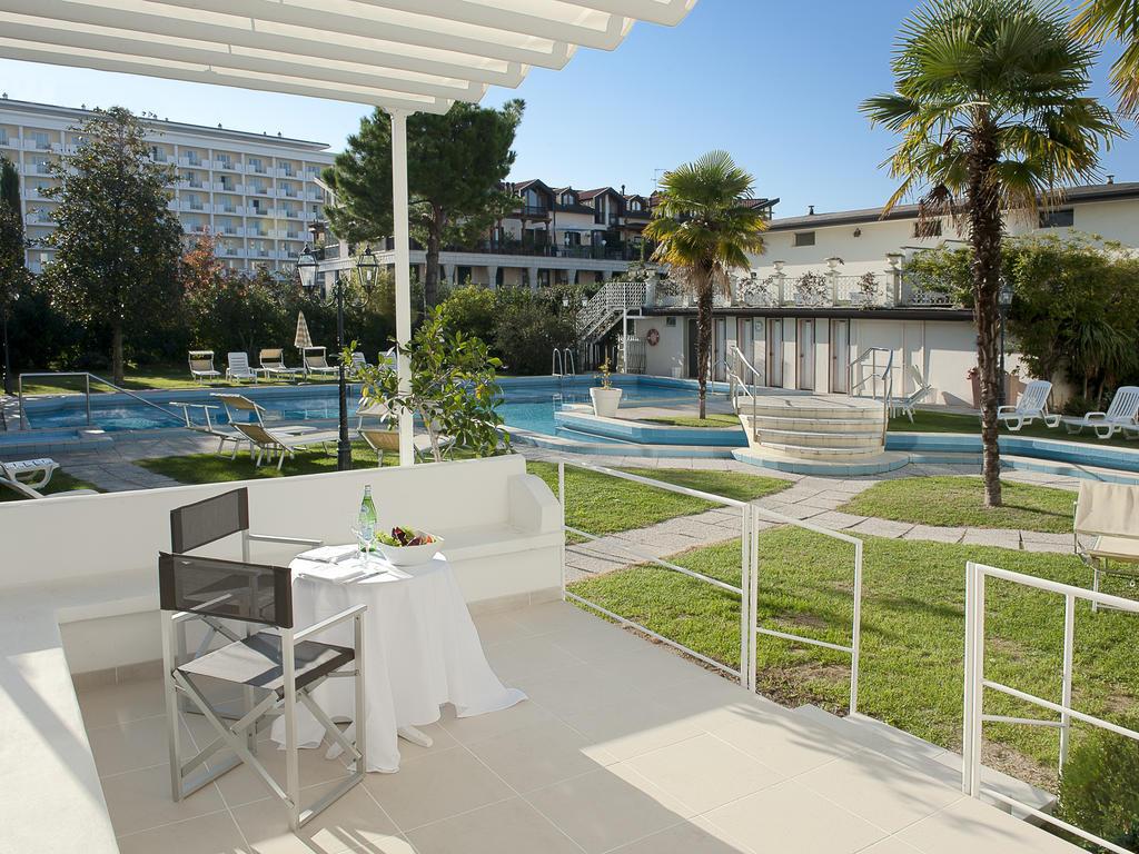 Hotel Universal Terme Abano Terme Exterior photo